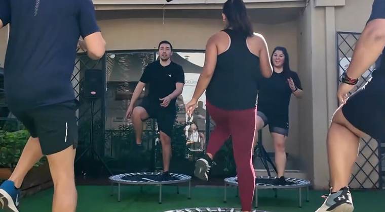 Clase de ServiJump con mini trampolines